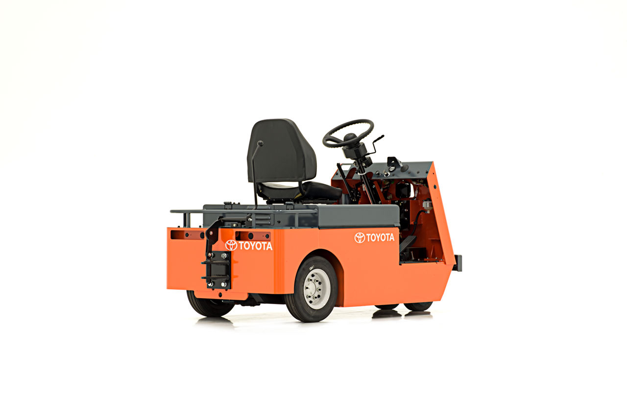 Mid Tow Tractor